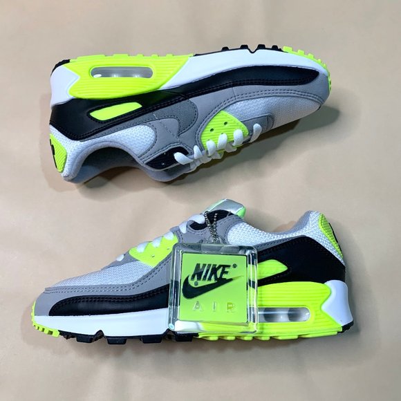 Nike Shoes - New Nike Air Max 90 Sz Womens 7.5